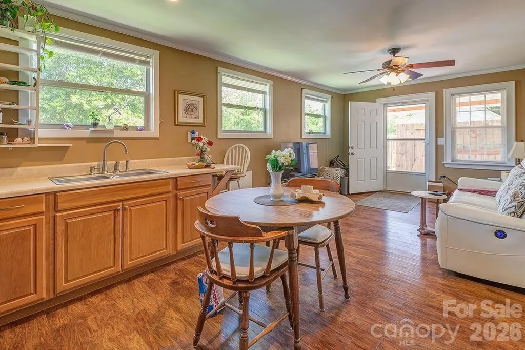 64 Haw Creek Circle Asheville NC 28805