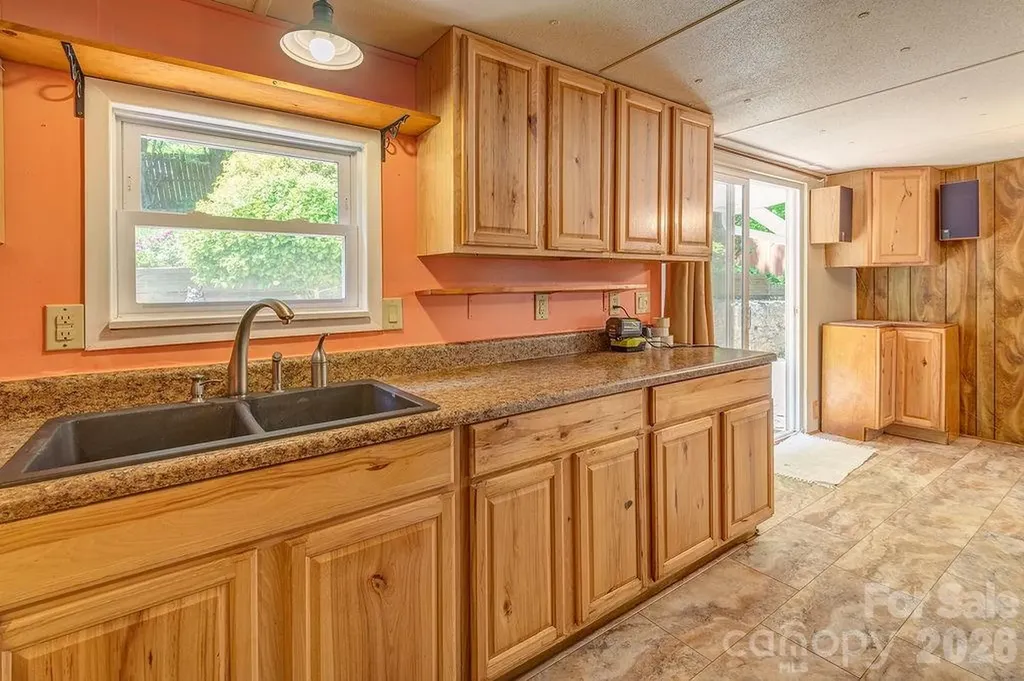 64 Haw Creek Circle Asheville NC 28805