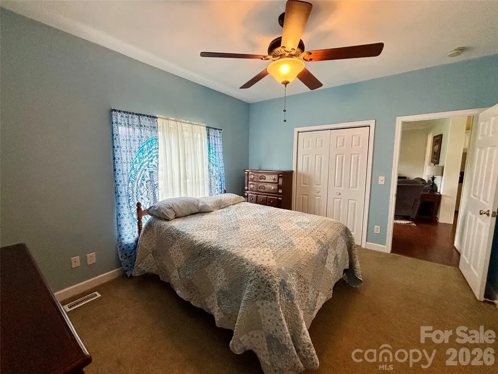 194 Beechnut Drive Hendersonville NC 28739