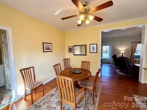194 Beechnut Drive Hendersonville NC 28739