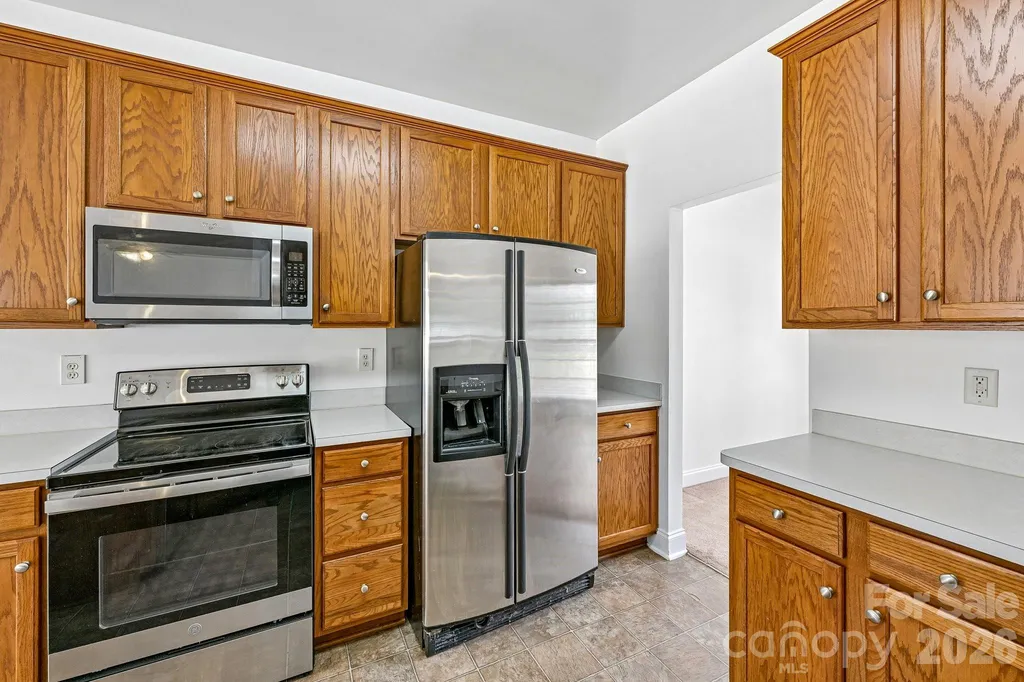 8718 Buttonwood Court Charlotte NC 28215
