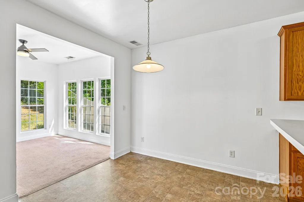 8718 Buttonwood Court Charlotte NC 28215