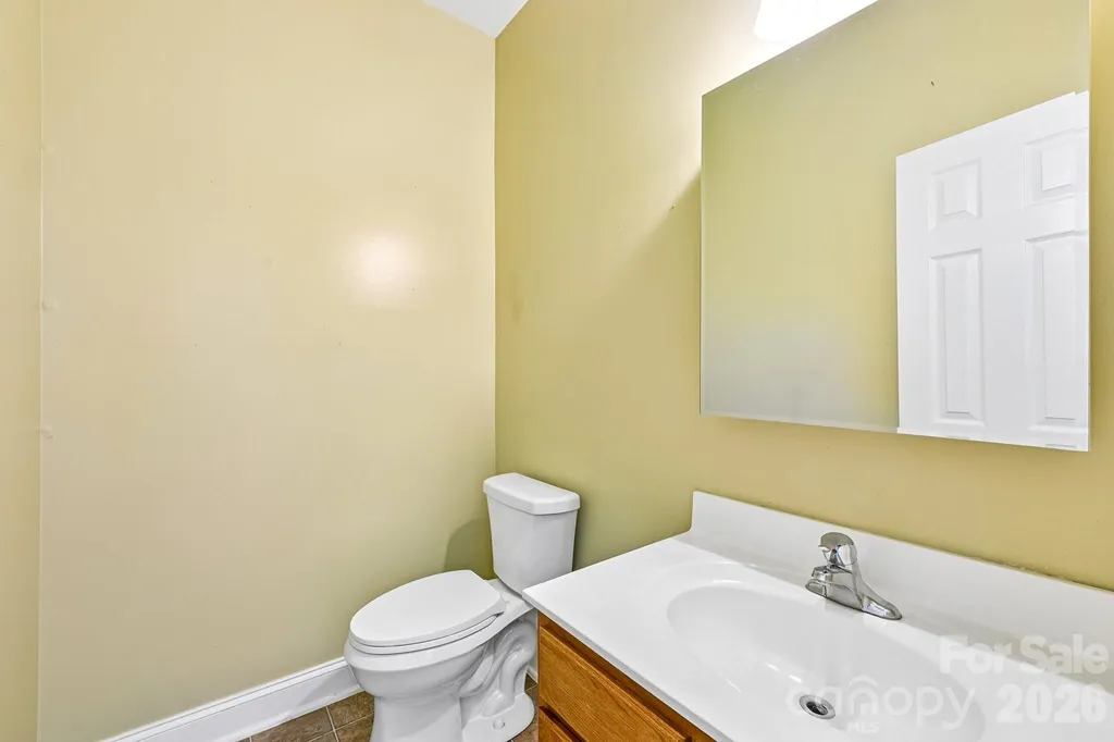8718 Buttonwood Court Charlotte NC 28215