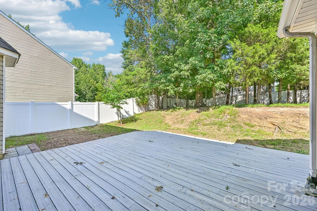8718 Buttonwood Court Charlotte NC 28215