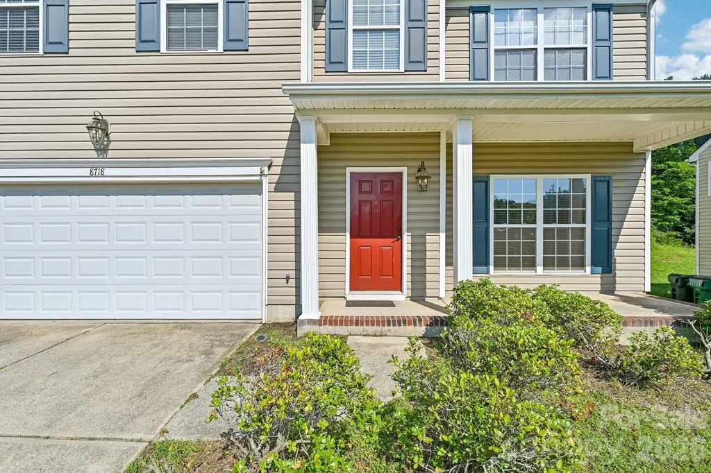 8718 Buttonwood Court Charlotte NC 28215