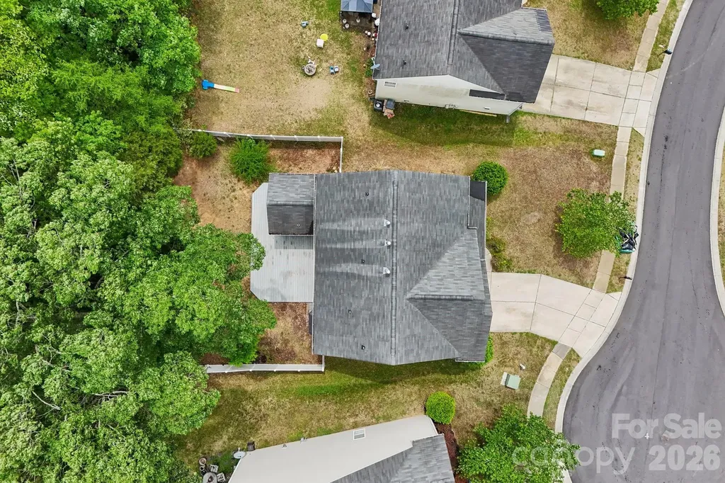 8718 Buttonwood Court Charlotte NC 28215