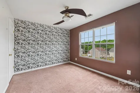 8718 Buttonwood Court Charlotte NC 28215