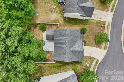 8718 Buttonwood Court Charlotte NC 28215