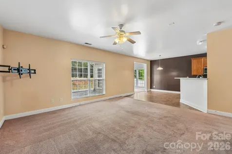 8718 Buttonwood Court Charlotte NC 28215