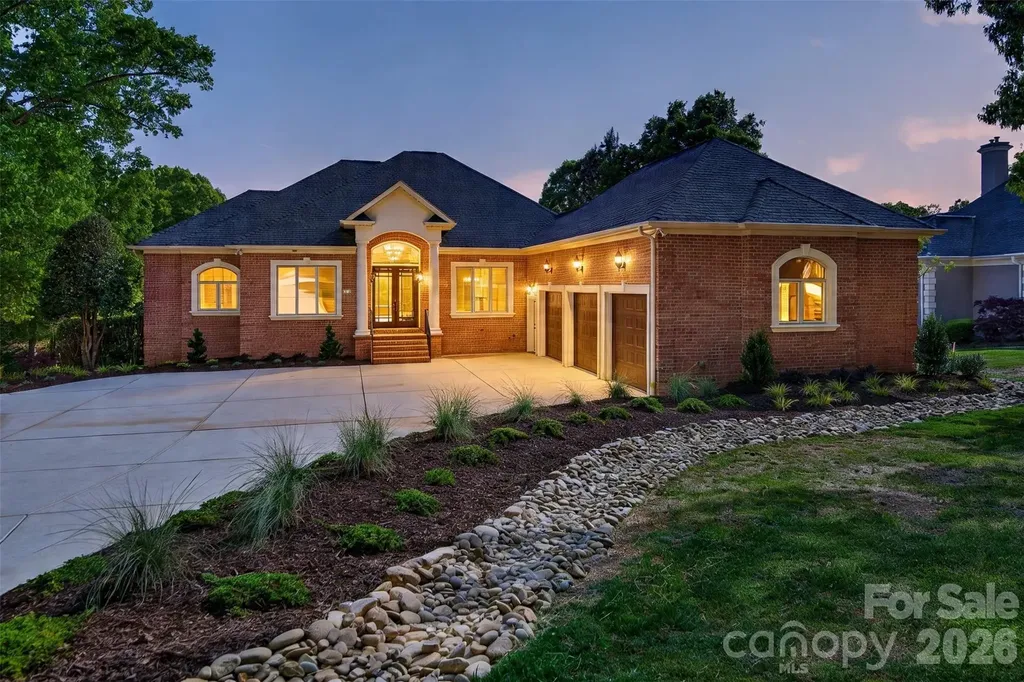153 Plantation Drive Mooresville NC 28117