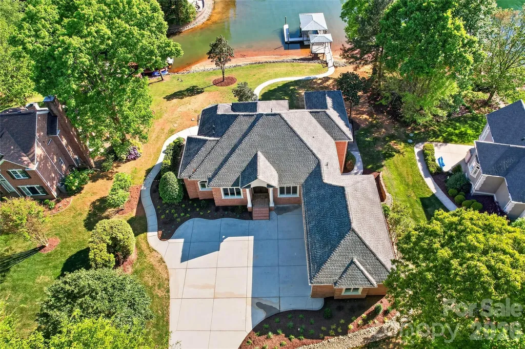 153 Plantation Drive Mooresville NC 28117