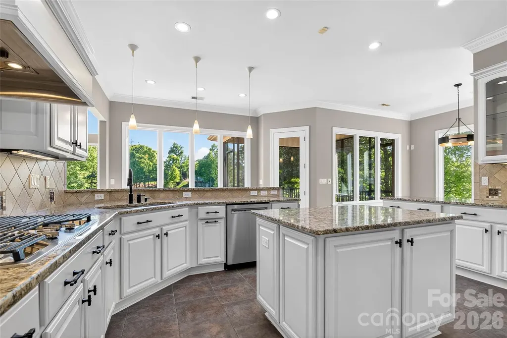 153 Plantation Drive Mooresville NC 28117