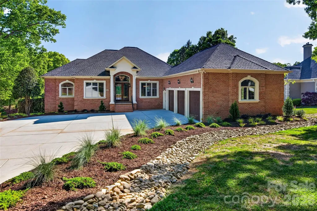 153 Plantation Drive Mooresville NC 28117