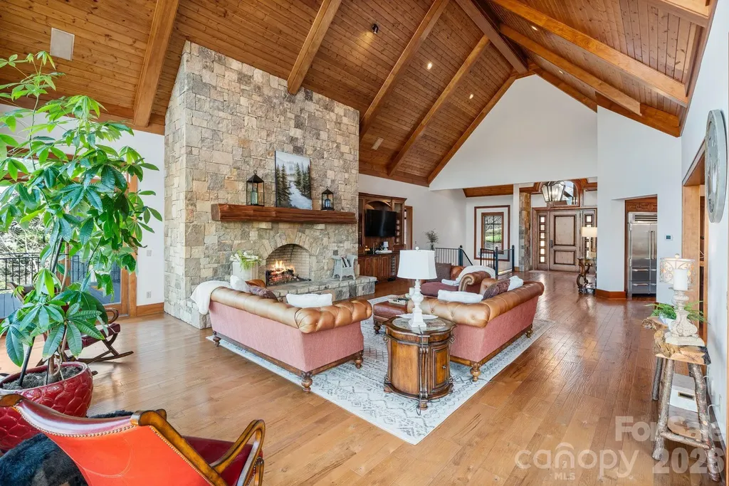 2054 Reynolds Parkway Boone NC 28607