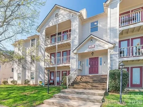 6112 Meadow Rose Lane Charlotte NC 28215