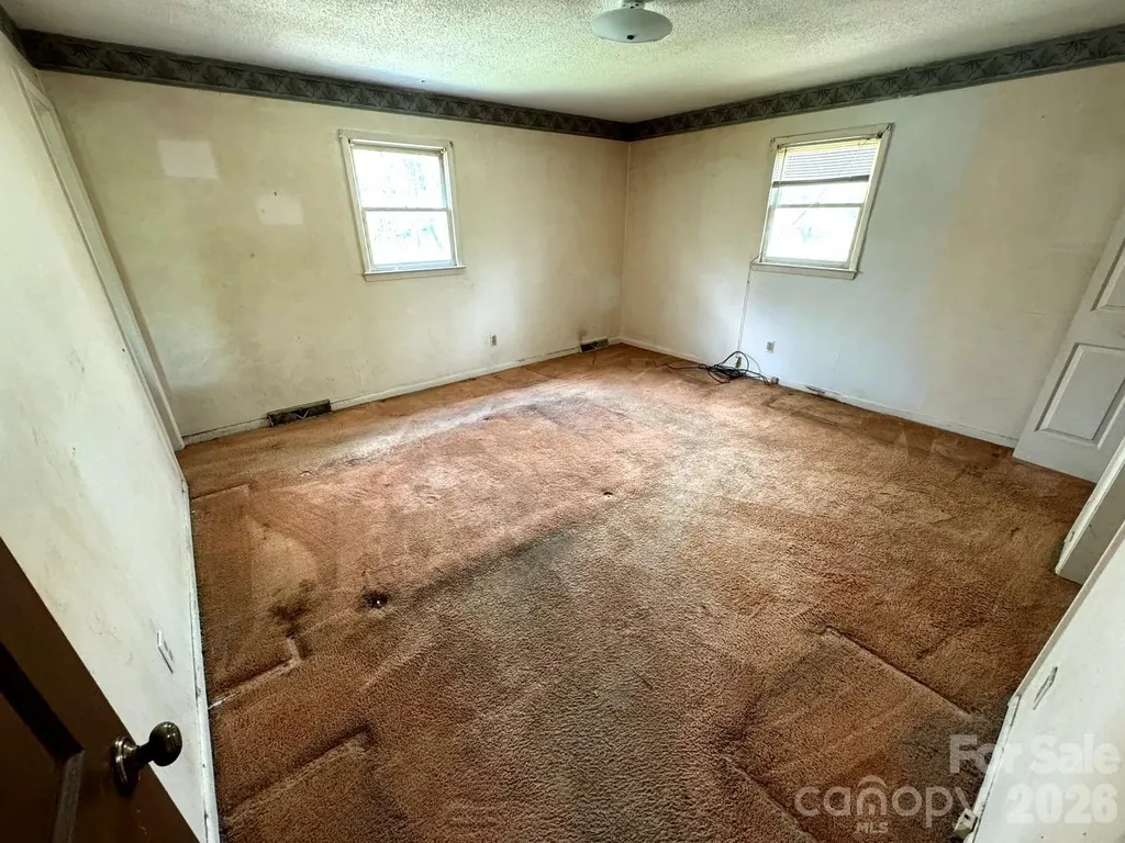3968 Dover Street Claremont NC 28610