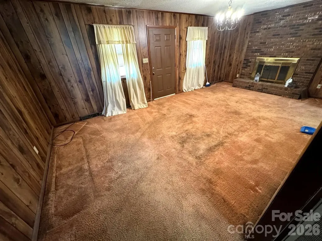3968 Dover Street Claremont NC 28610