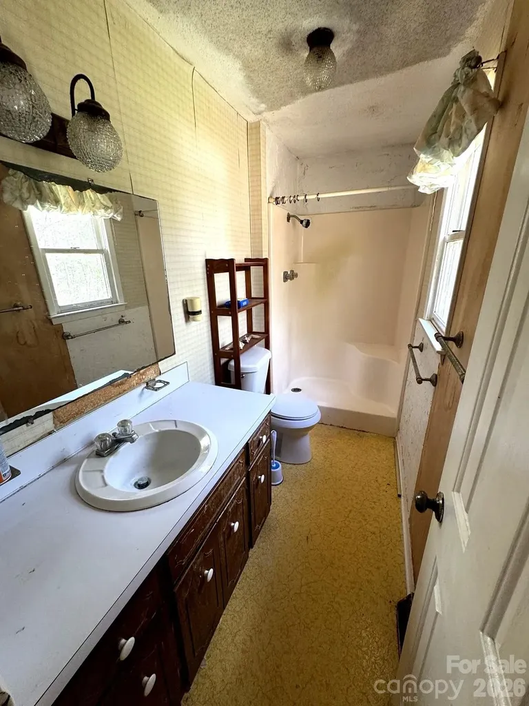 3968 Dover Street Claremont NC 28610
