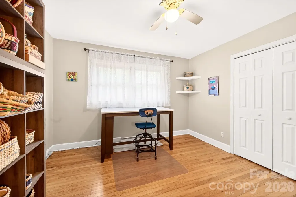 3 Ellenwood Drive Asheville NC 28804