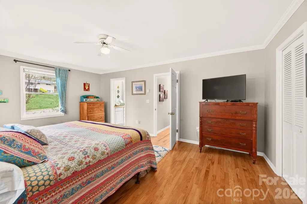 3 Ellenwood Drive Asheville NC 28804