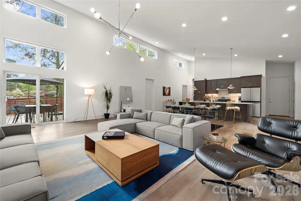 1852 Lakedell Drive Charlotte NC 28215