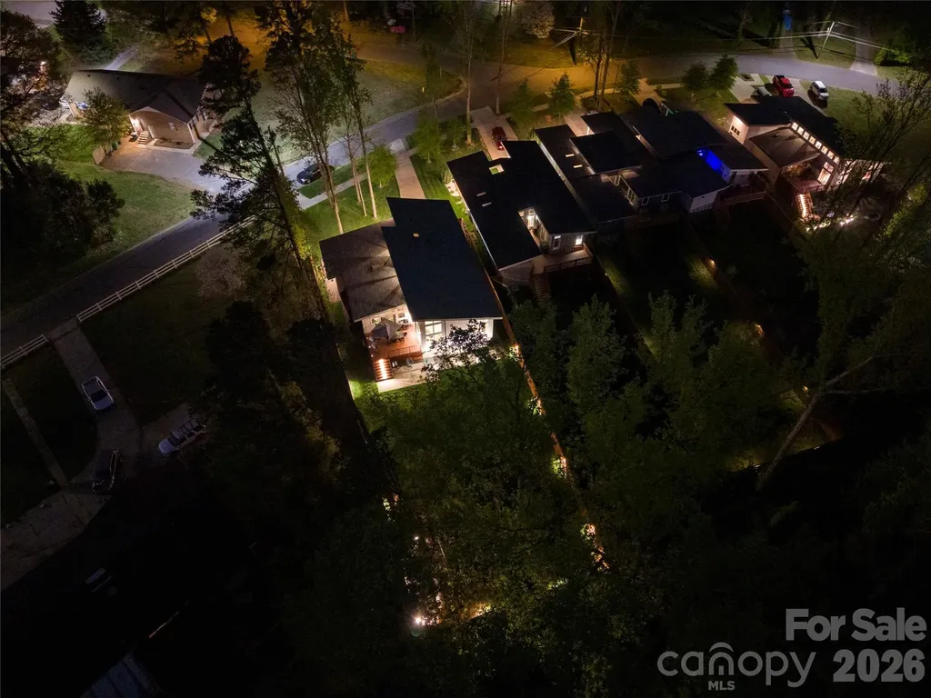 1852 Lakedell Drive Charlotte NC 28215
