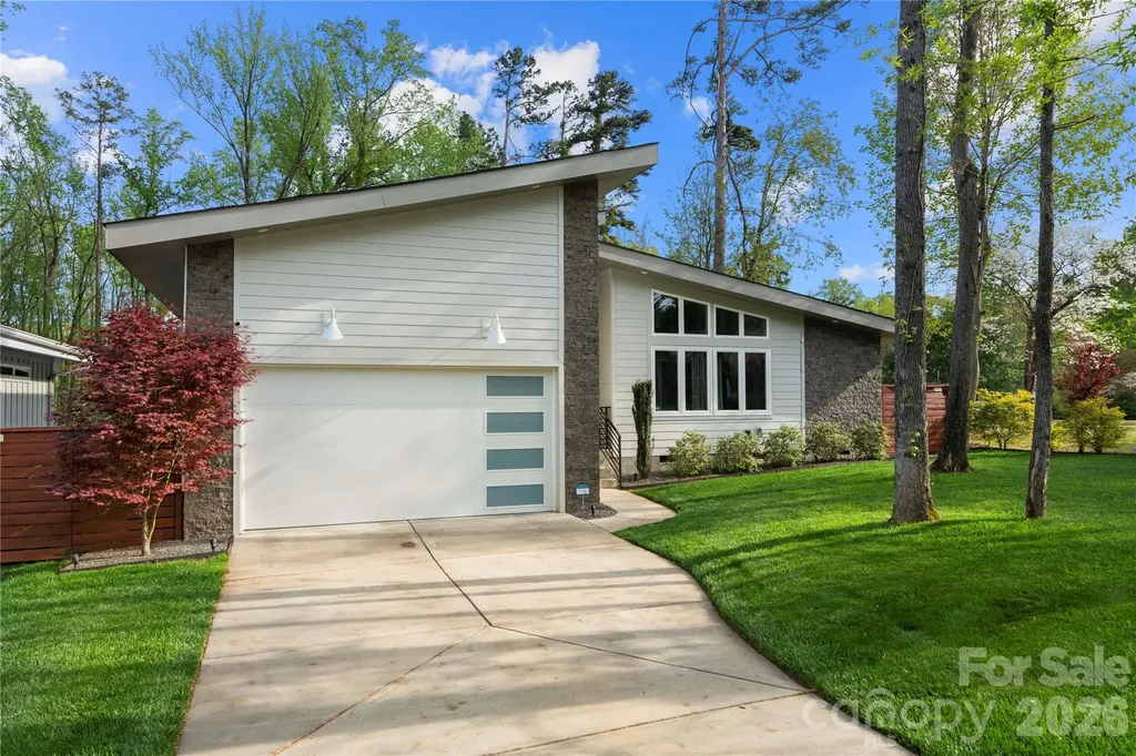 1852 Lakedell Drive Charlotte NC 28215