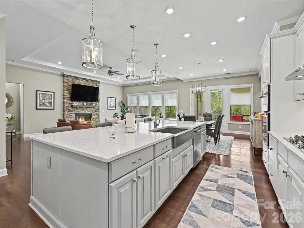 101 Enclave Boulevard Matthews NC 28104
