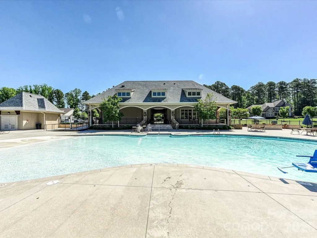 101 Enclave Boulevard Matthews NC 28104