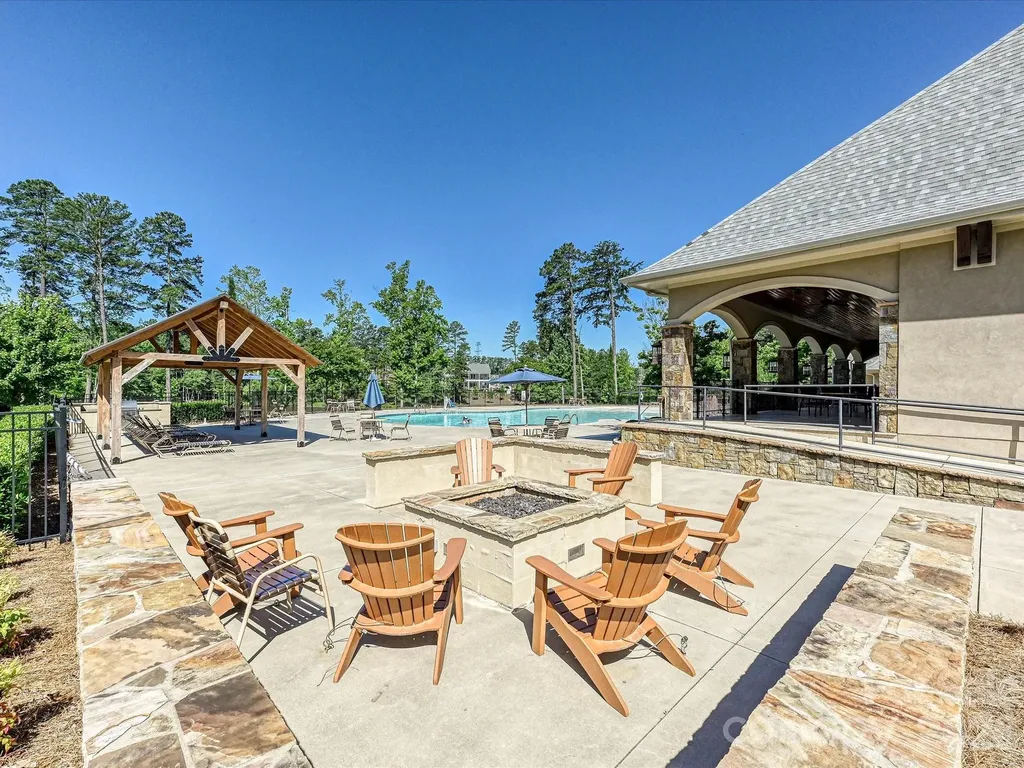 101 Enclave Boulevard Matthews NC 28104