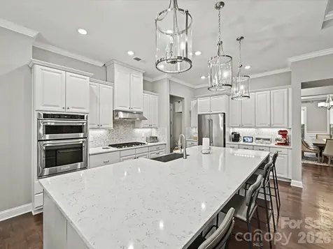 101 Enclave Boulevard Matthews NC 28104