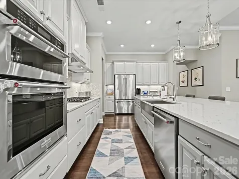 101 Enclave Boulevard Matthews NC 28104