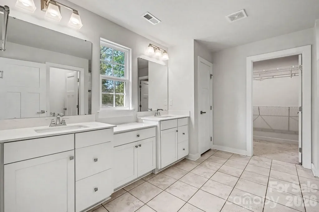 10344 Paper Birch Drive Charlotte NC 28215