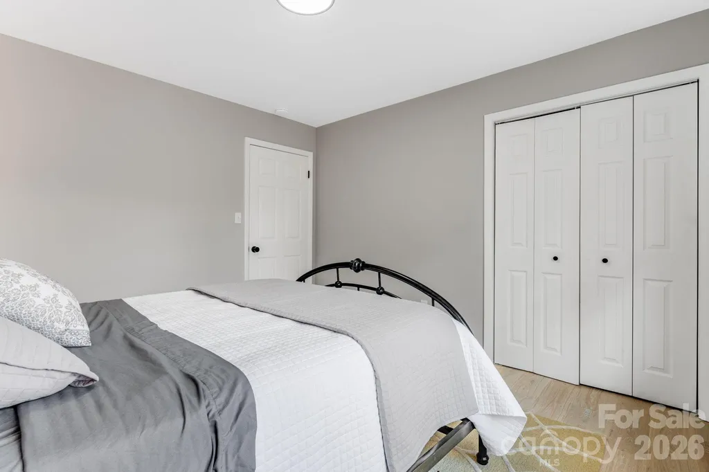 15 Kent Street Asheville NC 28803