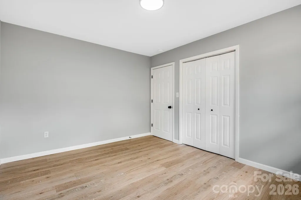15 Kent Street Asheville NC 28803