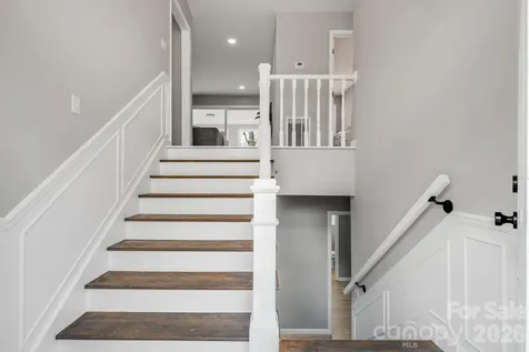 15 Kent Street Asheville NC 28803