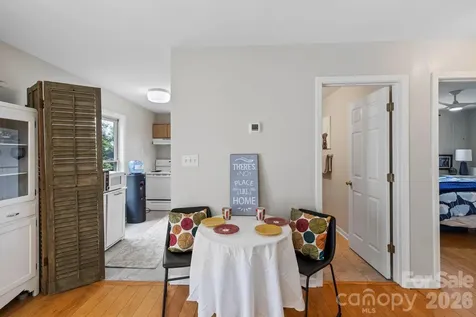 33 Madison Street Asheville NC 28801