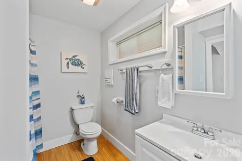 33 Madison Street Asheville NC 28801