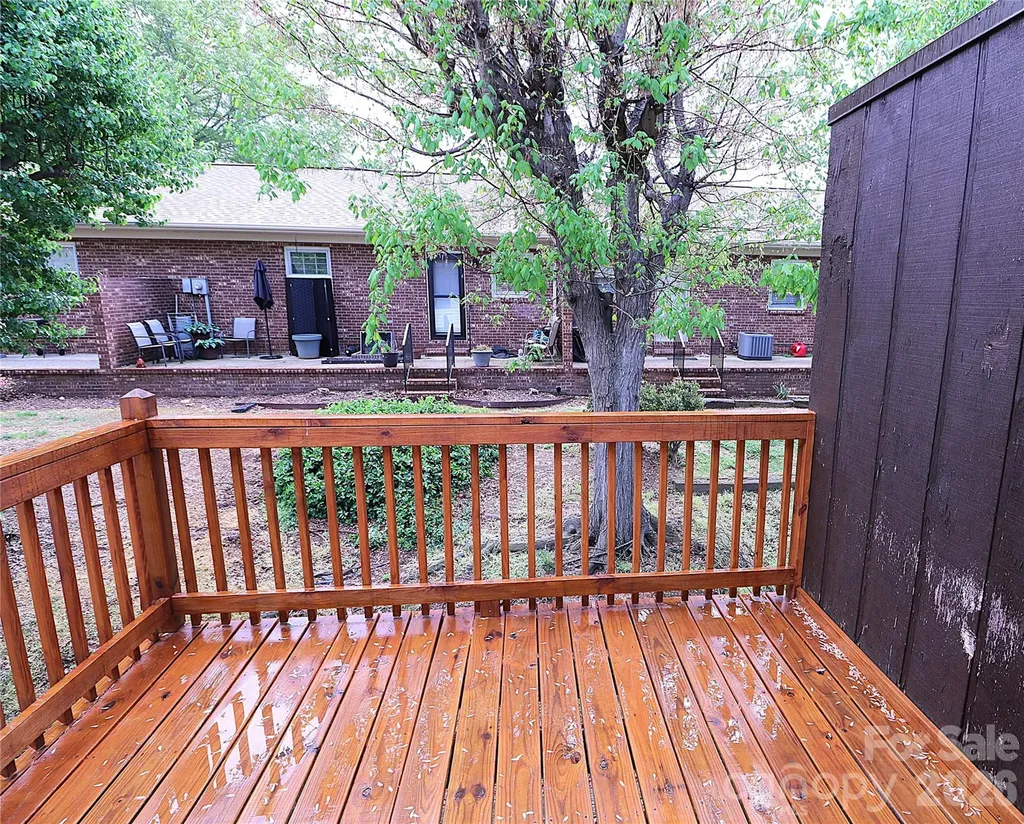 525 SW 12th Street SW Hickory NC 28602