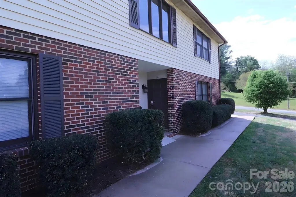 525 SW 12th Street SW Hickory NC 28602