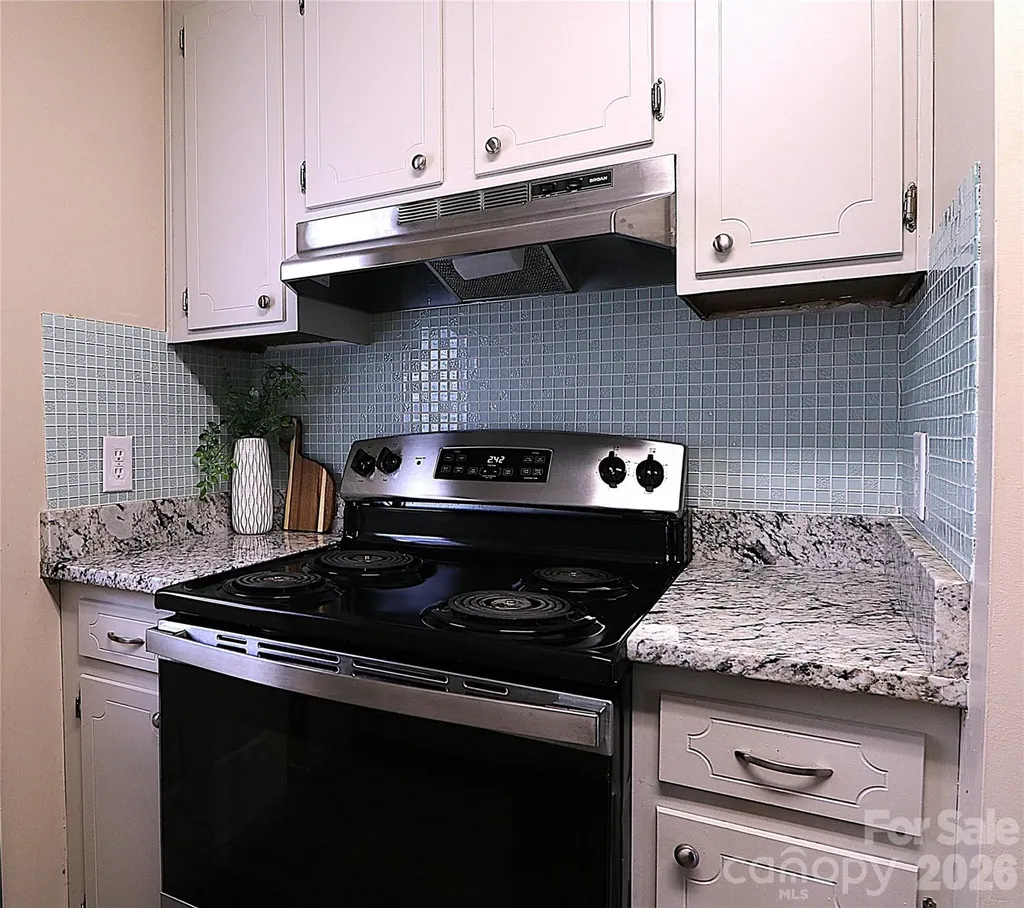 525 SW 12th Street SW Hickory NC 28602