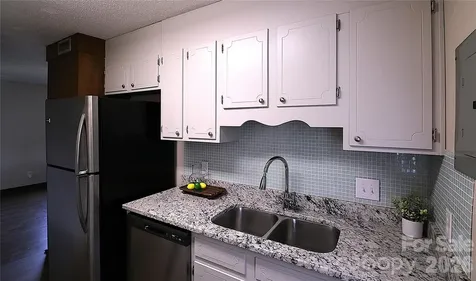 525 SW 12th Street SW Hickory NC 28602