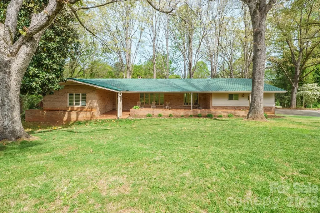 465 28th Avenue Lane NE Hickory NC 28601