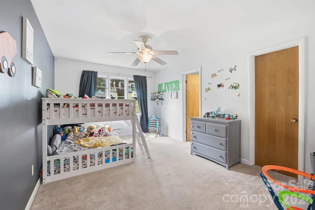 465 28th Avenue Lane NE Hickory NC 28601