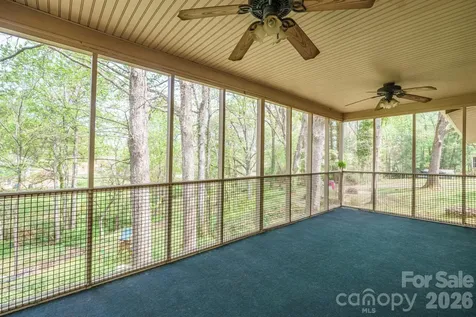 465 28th Avenue Lane NE Hickory NC 28601