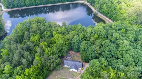 719 Phillipstown Road Kershaw SC 29067