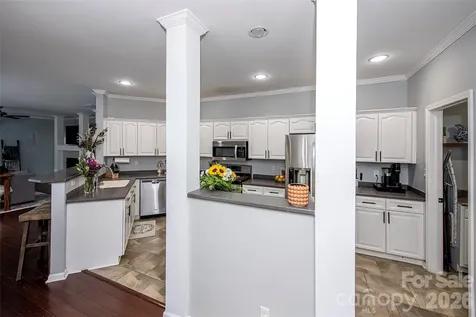 719 Phillipstown Road Kershaw SC 29067