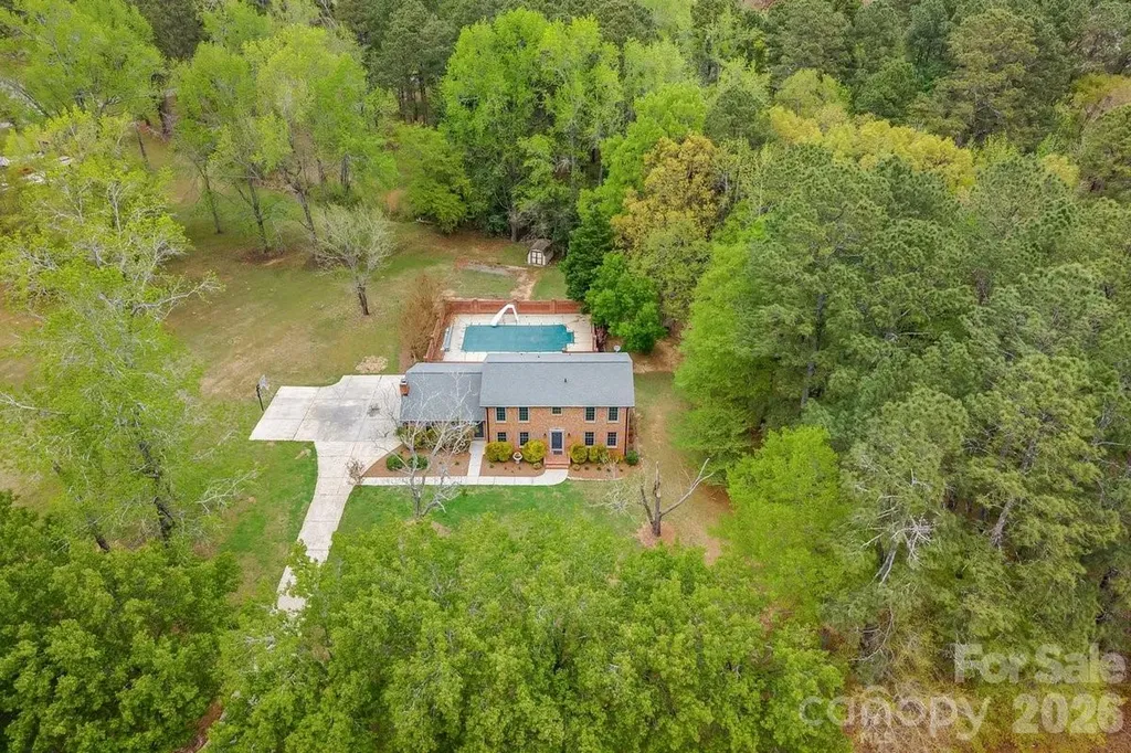 207 Williamsburg Lane Wadesboro NC 28170