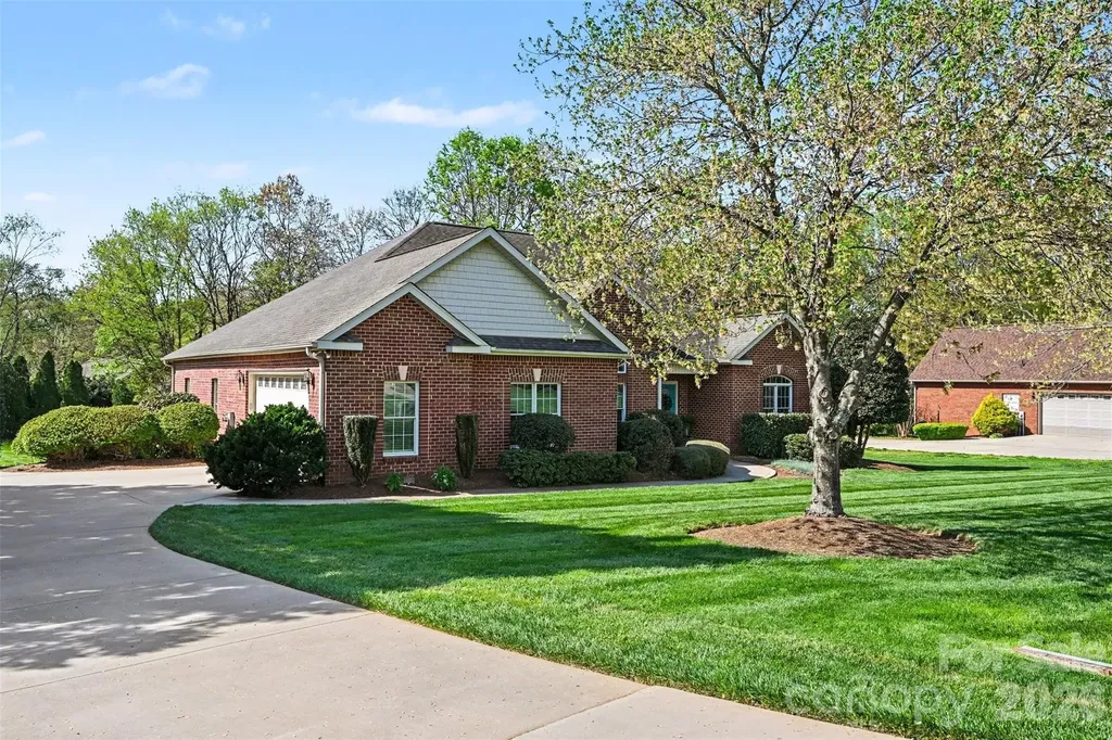 149 Howard Pond Loop Statesville NC 28625
