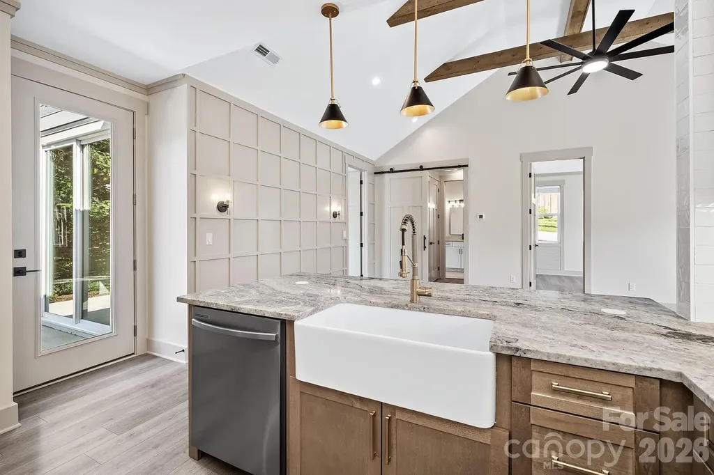 10 Heartleaf Circle Arden NC 28704